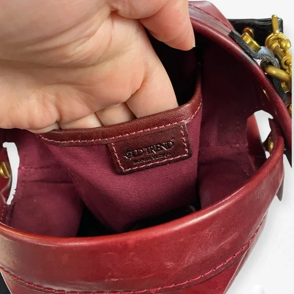 Old Trend Women's Burgundy and Black Crossbody Bag - Picture 9 of 14